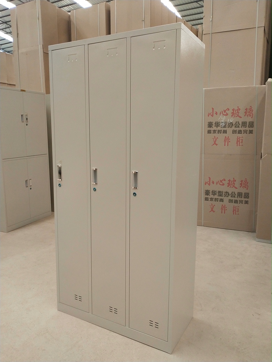 三門更衣櫃左視圖